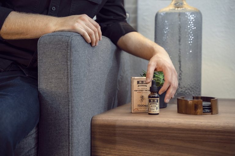 Custom CBD Tincture Boxes: The Best Way To Stay Ahead Of The Competition
