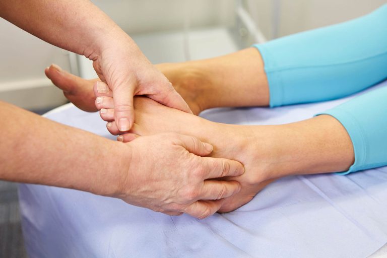 What are the common ankle injuries and how do braces help treat them?