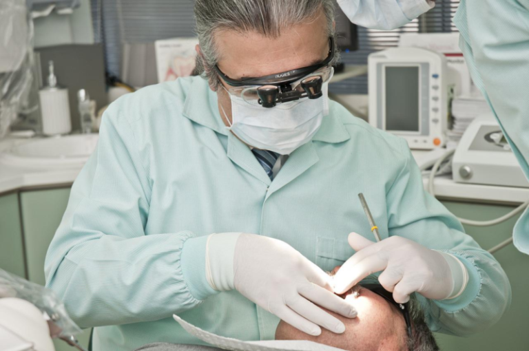 Hair Transplant Clinic In London is Bringing back hair on scalp