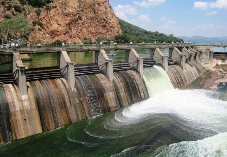What are the pros and cons of hydroelectric power?