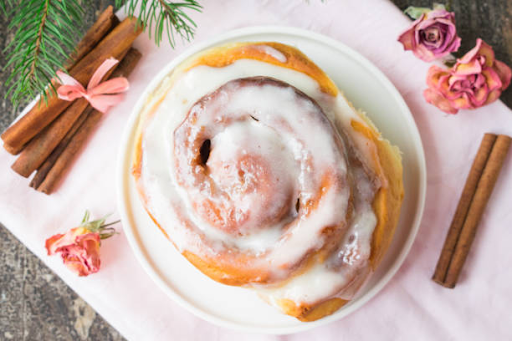 Why Is Cinnabon So Popular Among Sweet Tooths?