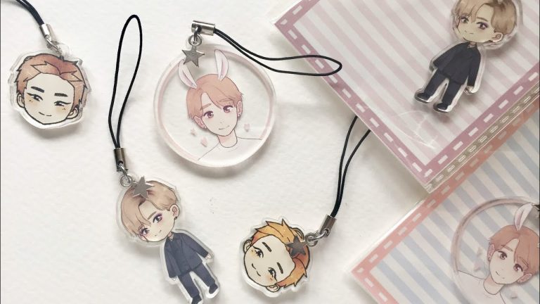 How to make acrylic keychains with stickers
