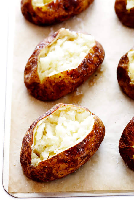How To Bake Potatoes In The Microwave?
