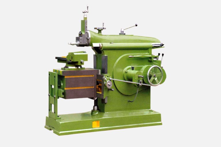 How to select the right Lathe machine for your manufacturing needs